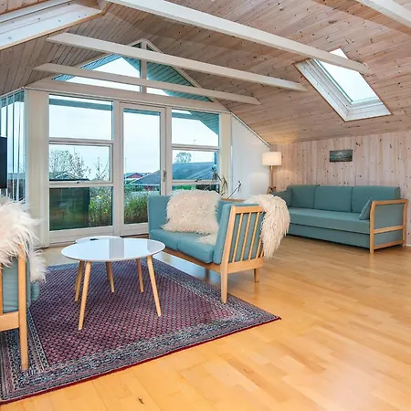 Holiday home Cxvii *